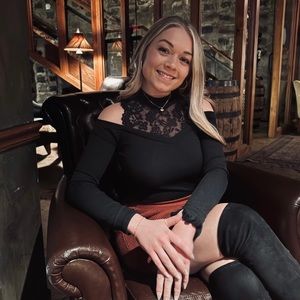 Meet your Posher, Hailey